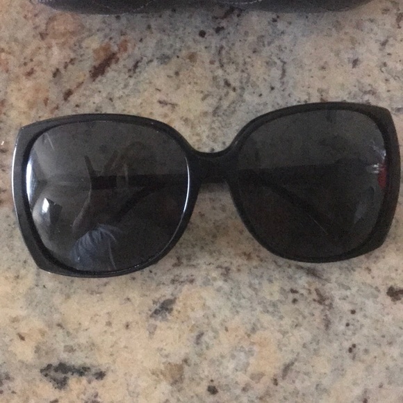 SOLD🙌🏼🙌🏼🙌🏼 Chanel sunglasses! - Picture 2 of 8